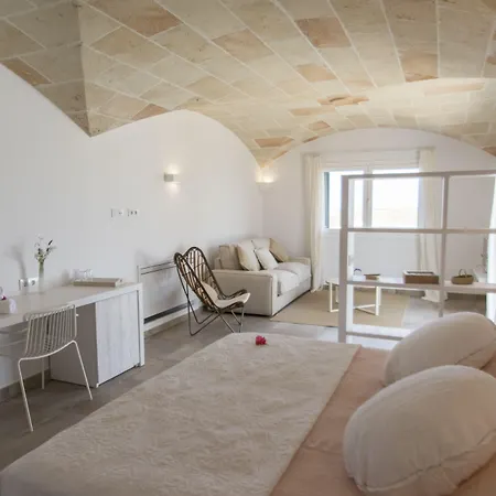 桑比韦斯梅诺卡旅馆 - 仅限成人入住